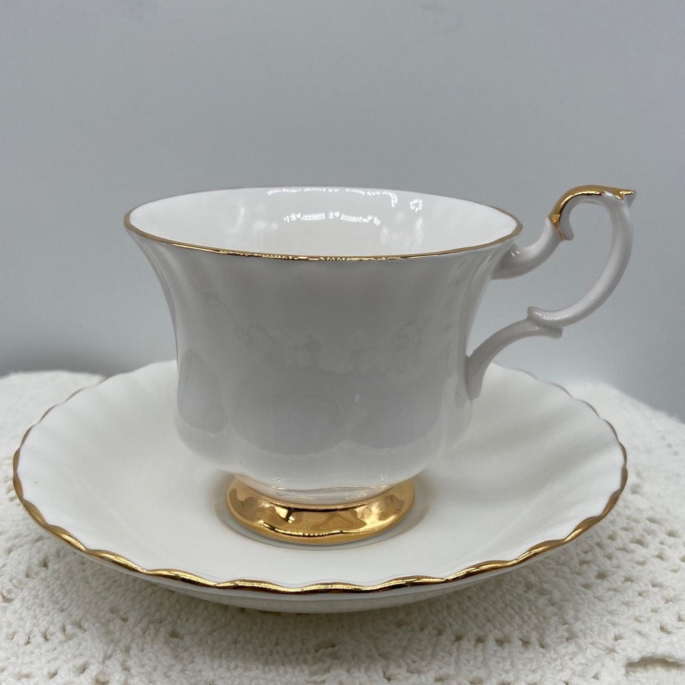 Royal Albert Val D’Or English Bone China Cup & Saucer